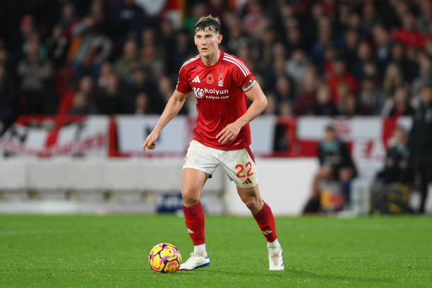 不仅是她个 不仅是她个